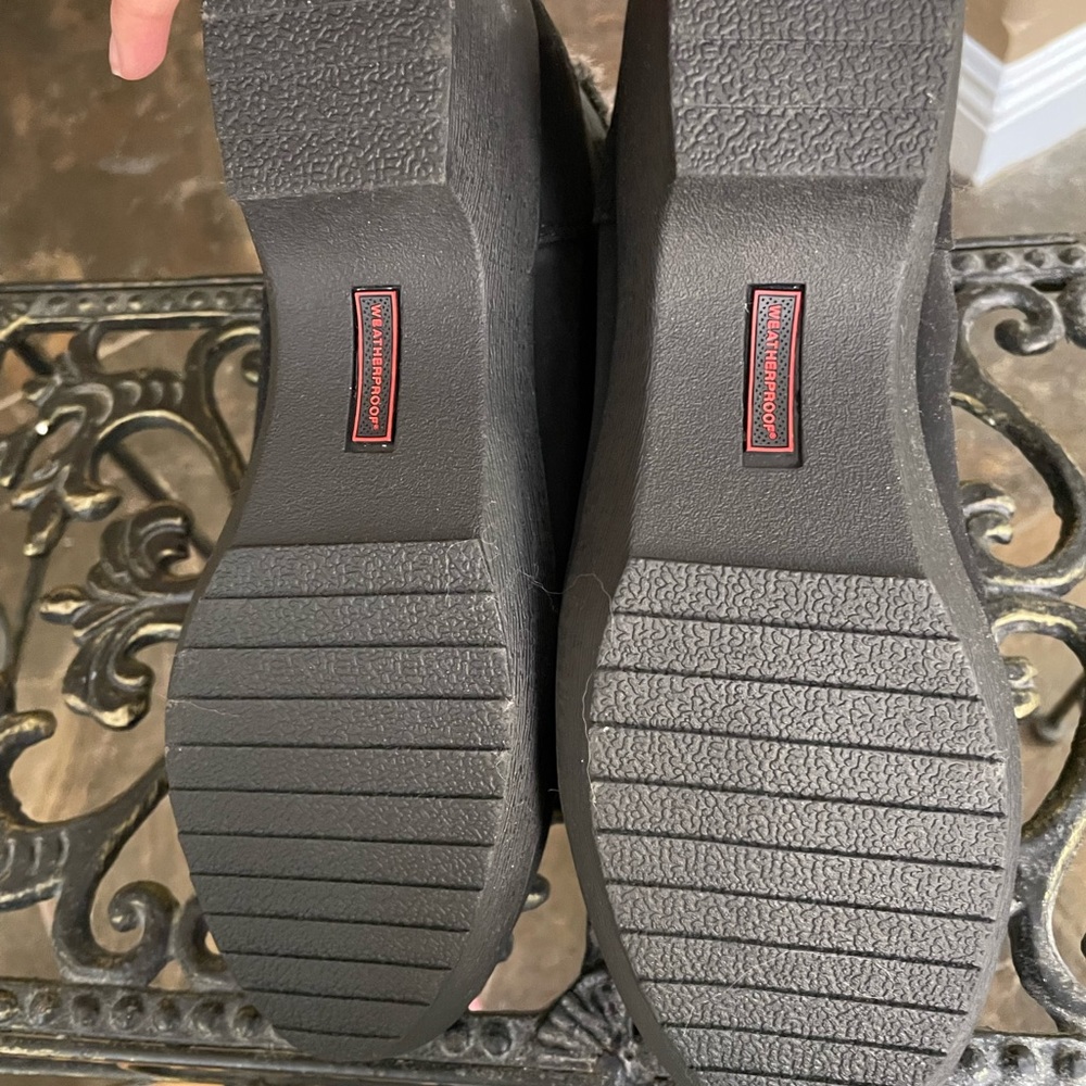Brand new Womens Weather Proof winter boots - Picture 8 of 8